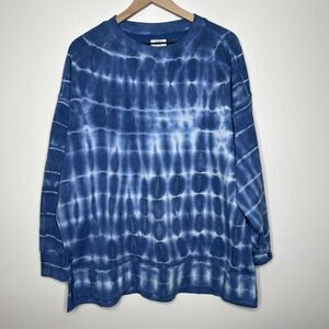 Women’s Crown and Ivy blue tie dye crewneck pullover sweater size large L